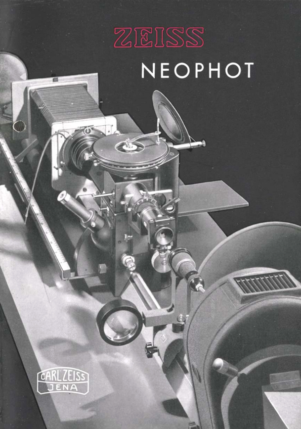 A black and white photo of a machine
Description automatically generated